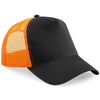 Snapback trucker