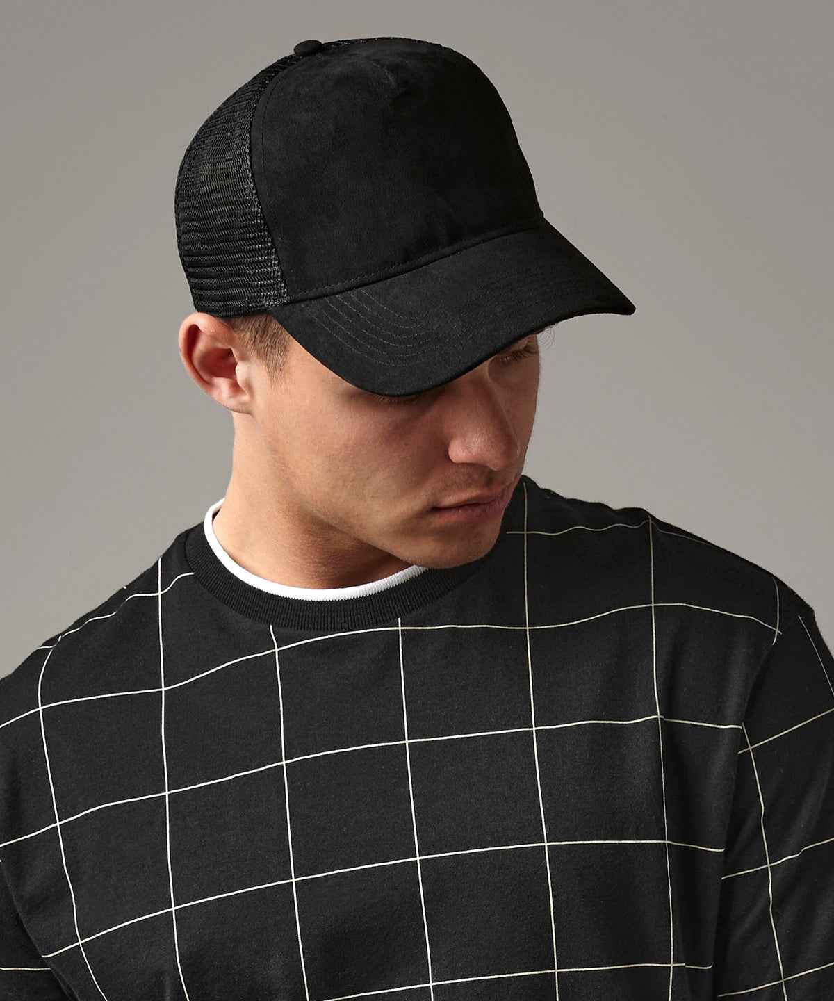 Suede snapback trucker