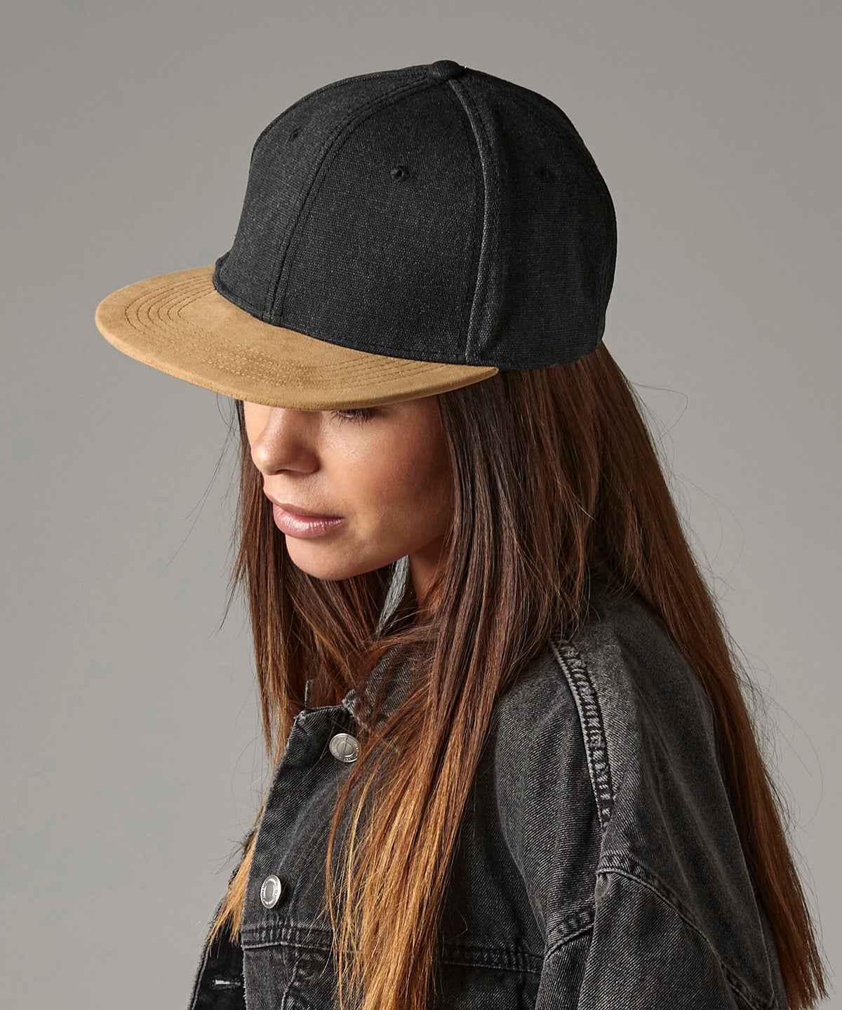 Suede peak snapback