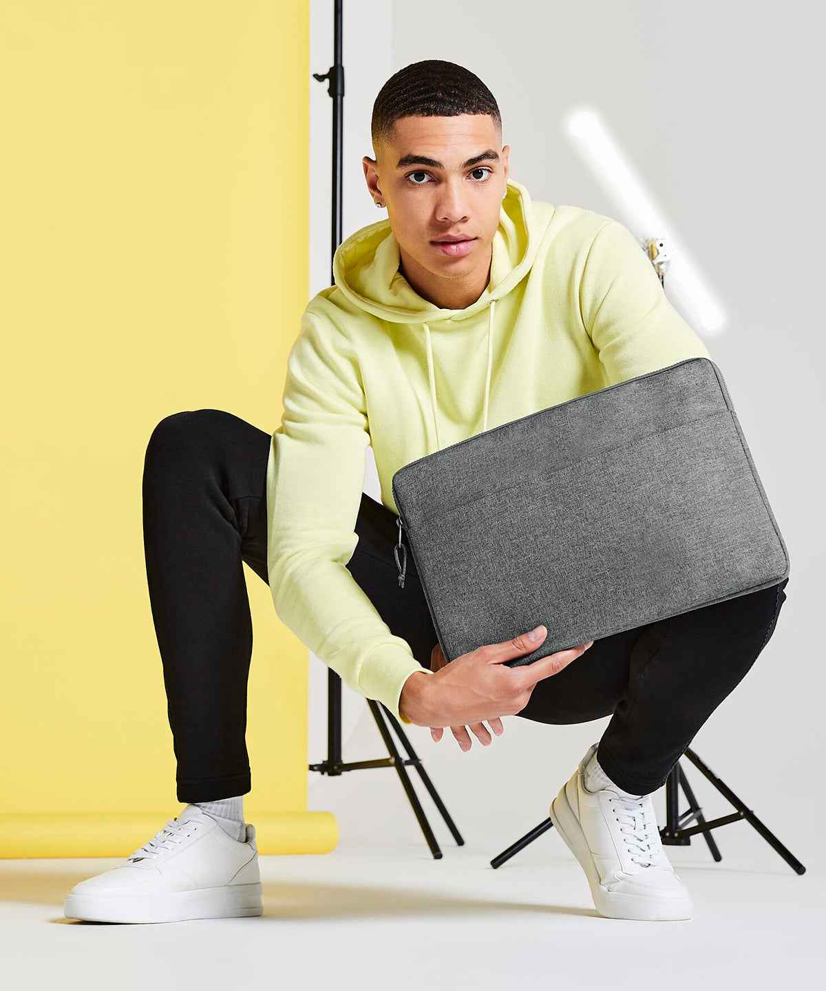 Essential 15 laptop case"