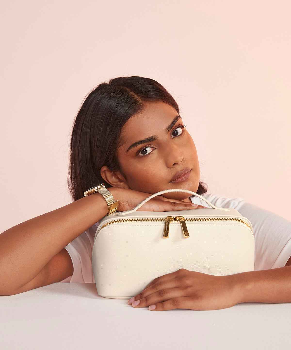 Boutique open flat accessory case